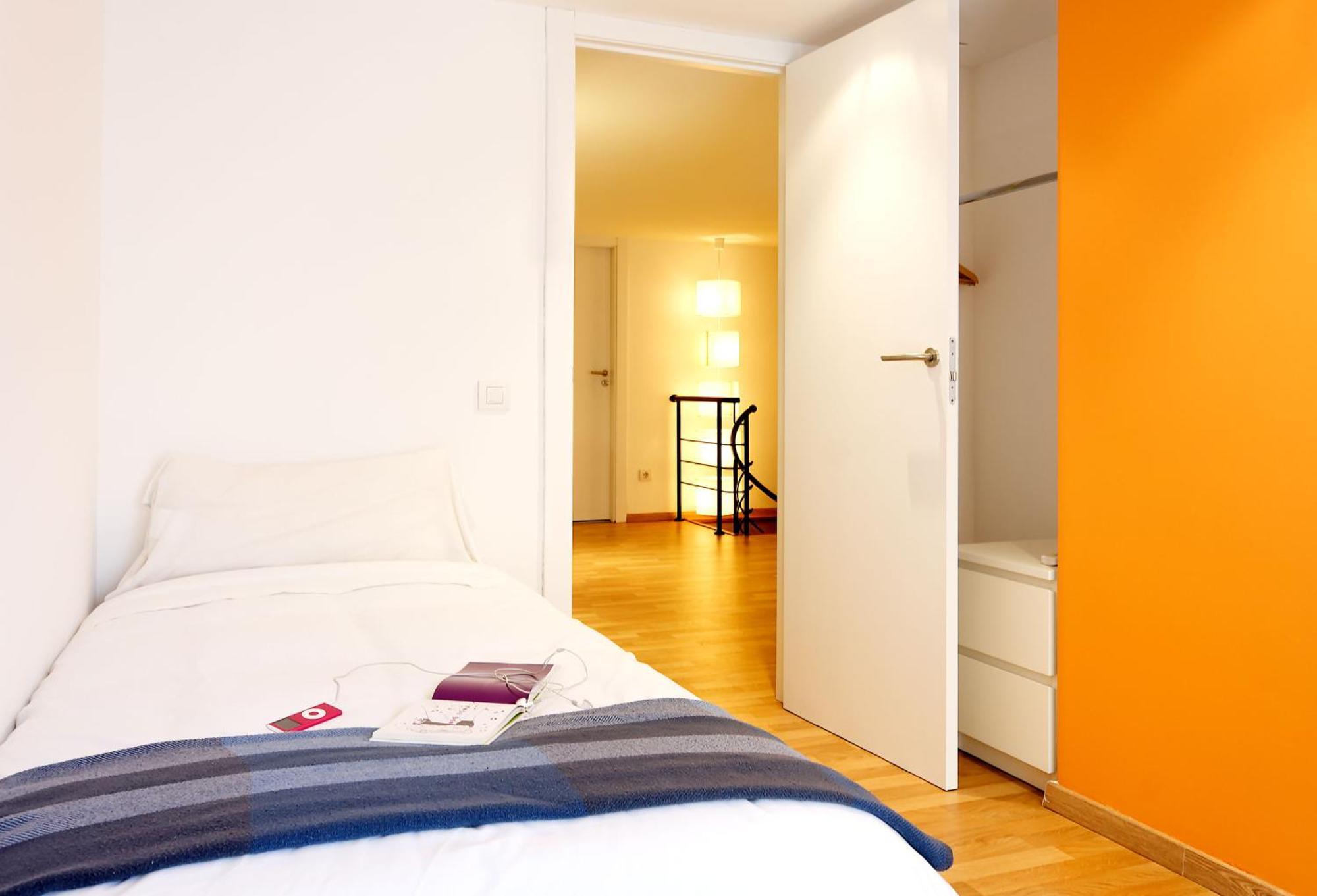 Apartamento com 3 Quartos e 2 Casas de Banho