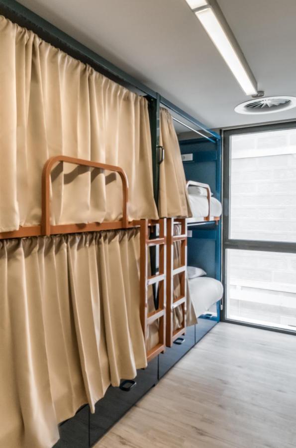 10-Bed Mixed Dormitory Room,1265296873:JPEG