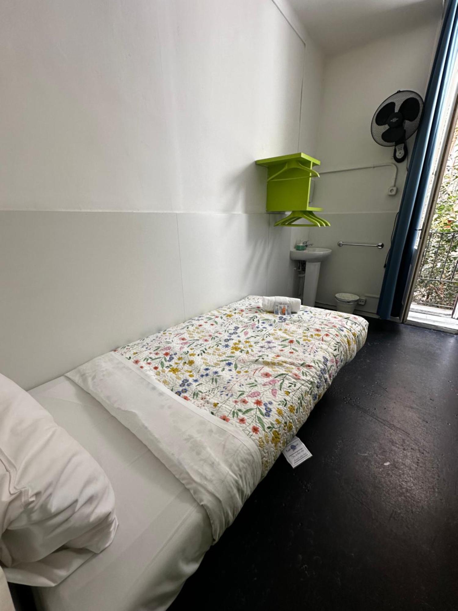Single Room Balcony,1580152986:JPEG