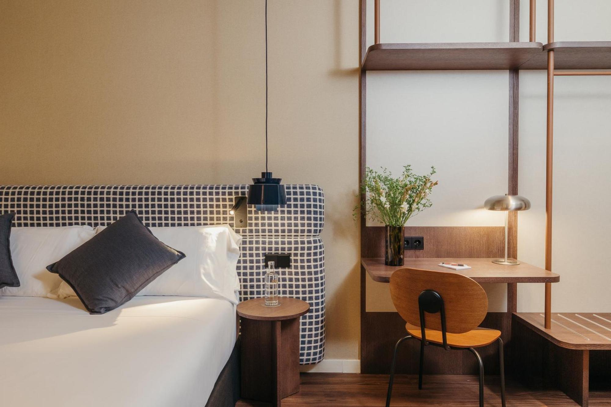 Superior Kamer met Queensize Bed en Gratis Parkeergelegenheid
