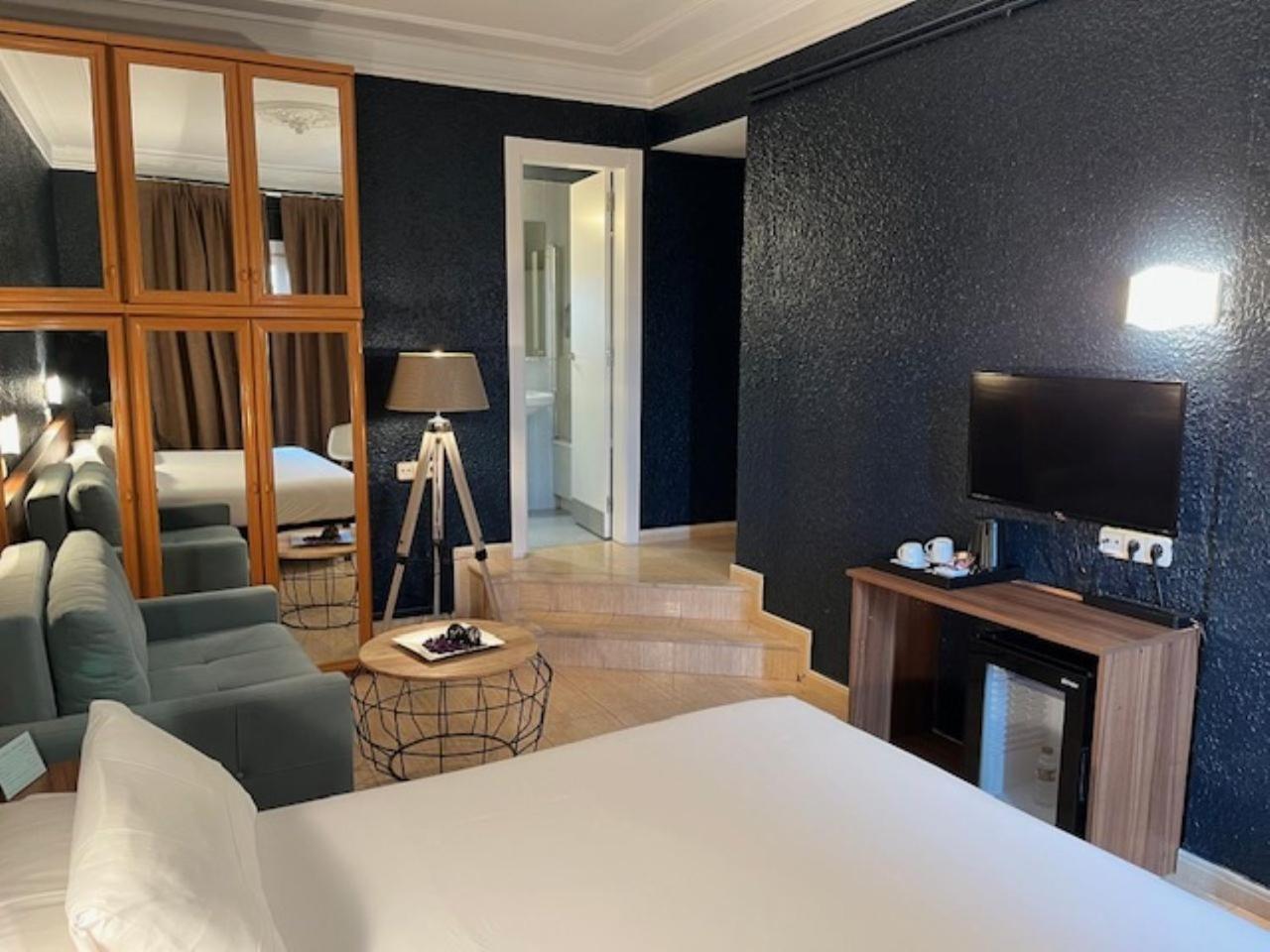 Superior Queen Room