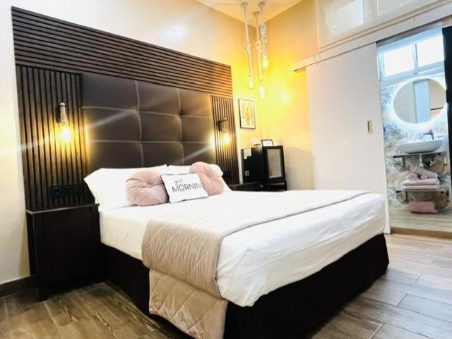 Double Room Private Bathroom