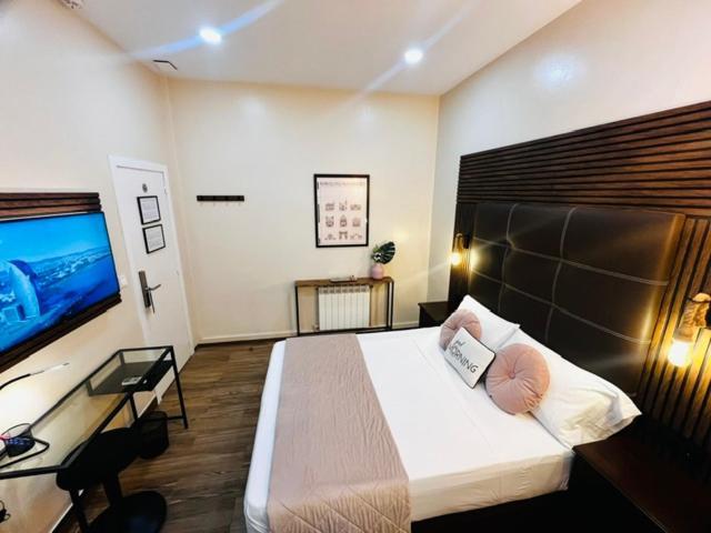 Double Room Private Bathroom