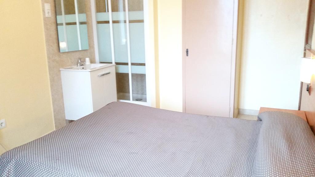 Tweepersoonskamer met Gedeeld Toilet