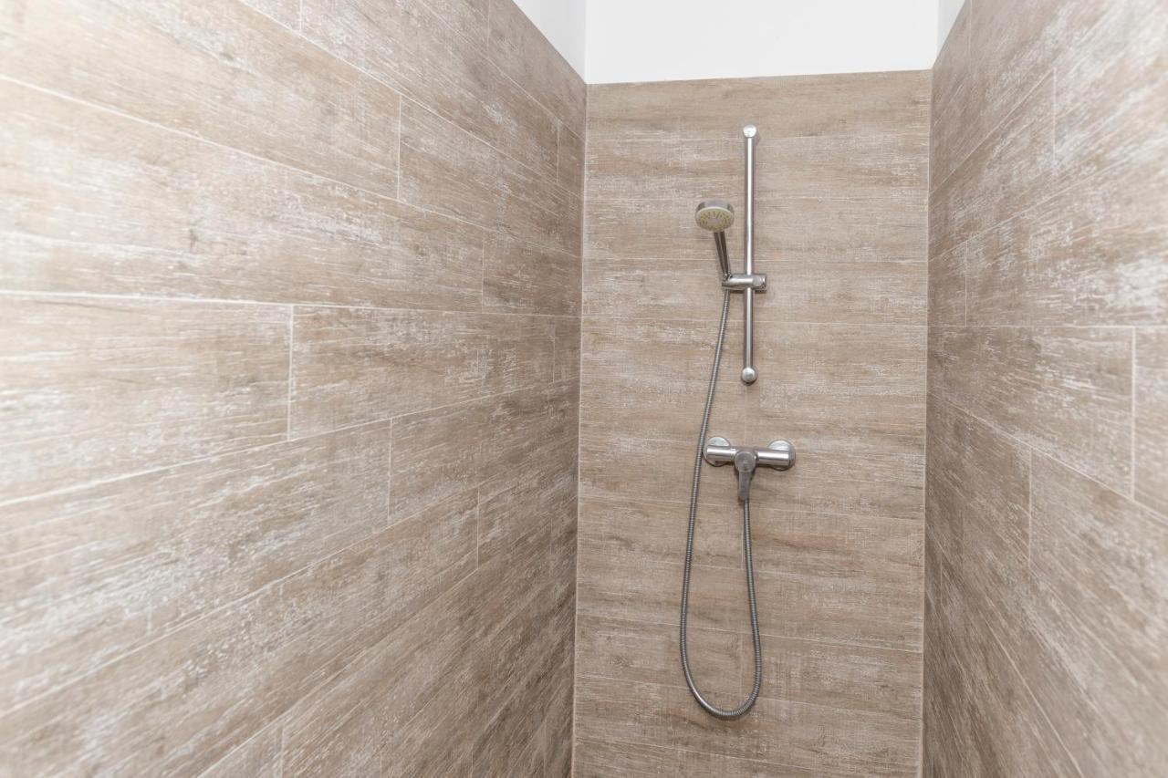 Family Room Private Bathroom