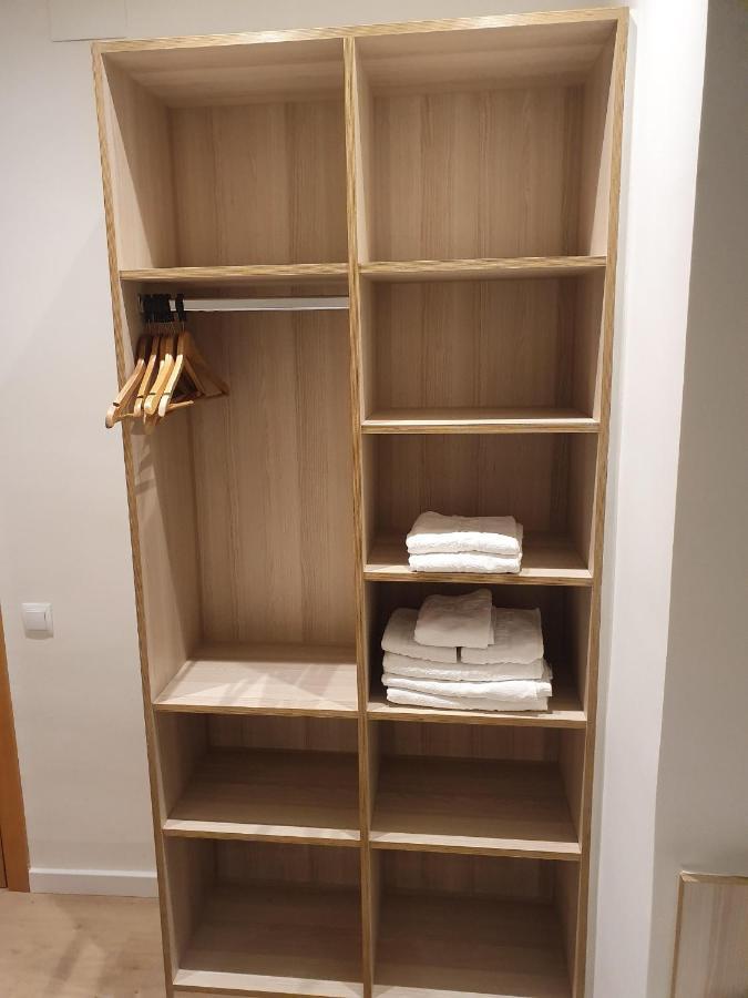 Single Room,972229354:JPEG