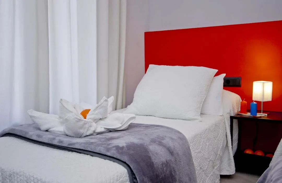 Barcelona City Centre Hostal-1