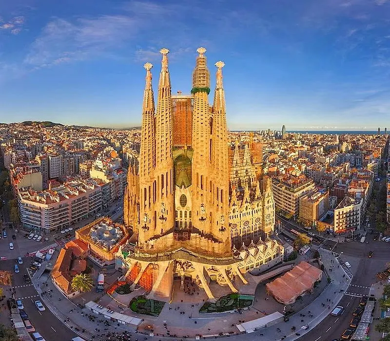Sagrada Familia Stay-1