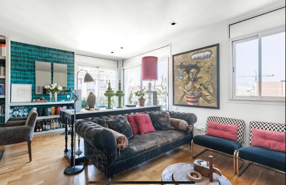 Elegant Cozy Central Room In Barcelona-1