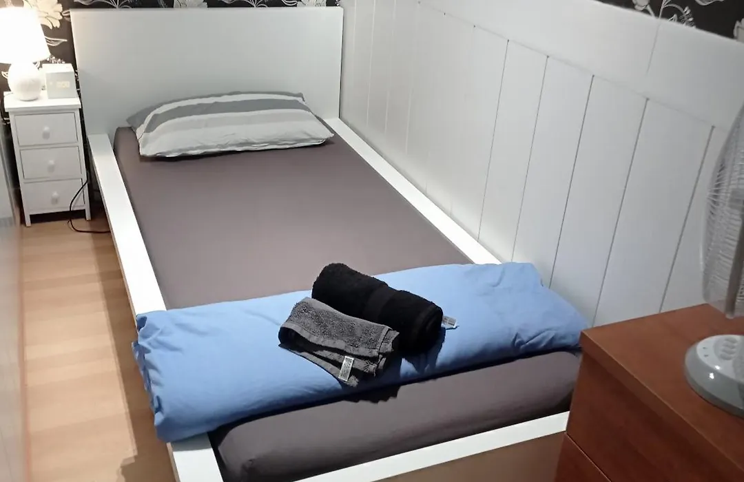 Small Single Private Room Center City-1