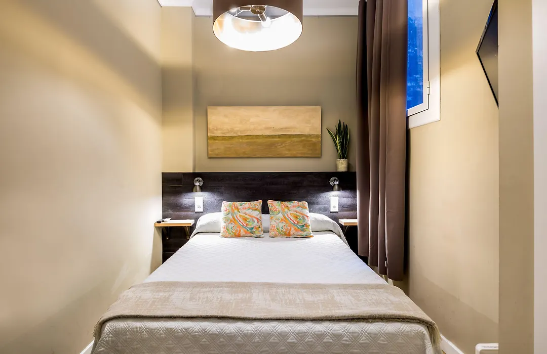 El Born Guest House By Casa Consell-1