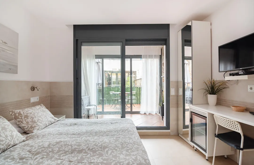 Hostal House-1