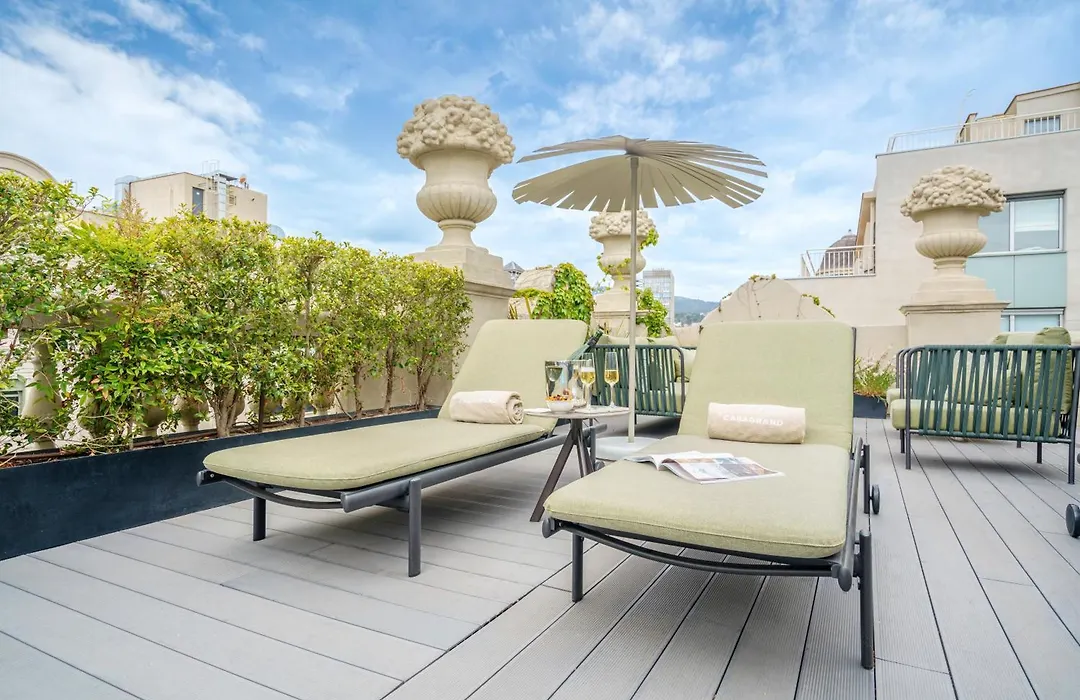 Casagrand Luxury Apartments Barcelona-1