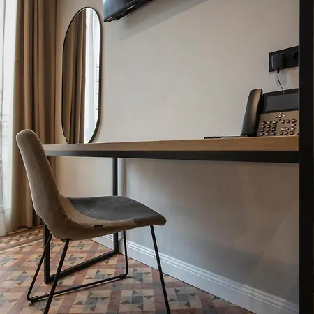 Fontanella By Bcn Urban Rooms-3