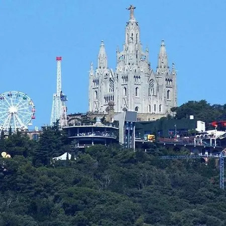 Sagrada Familia Double Room With Private Bathroom-2