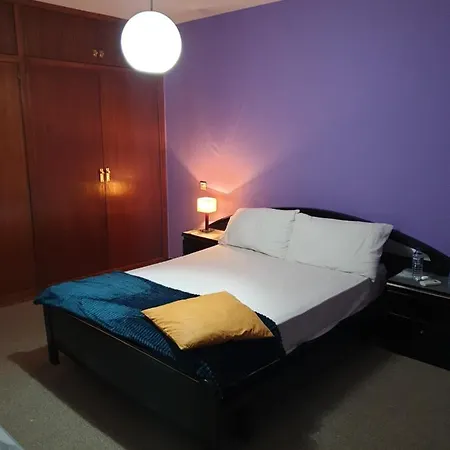 Sagrada Familia Double Room With Private Bathroom-3
