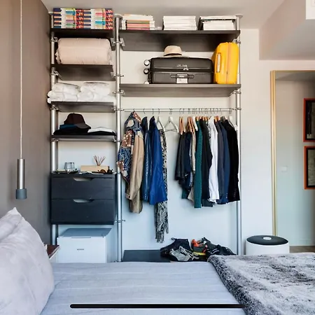 Elegant Cozy Central Room In Barcelona-2
