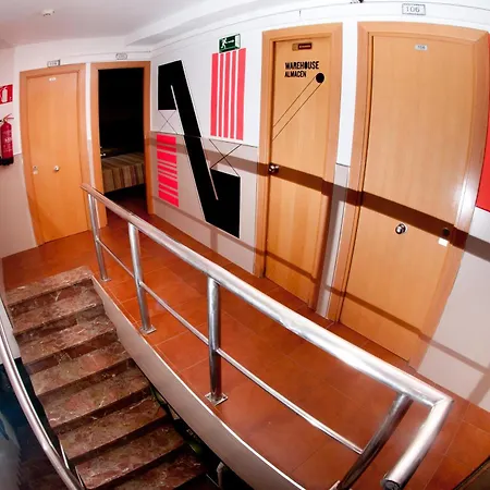 Be Ramblas Guest House-2