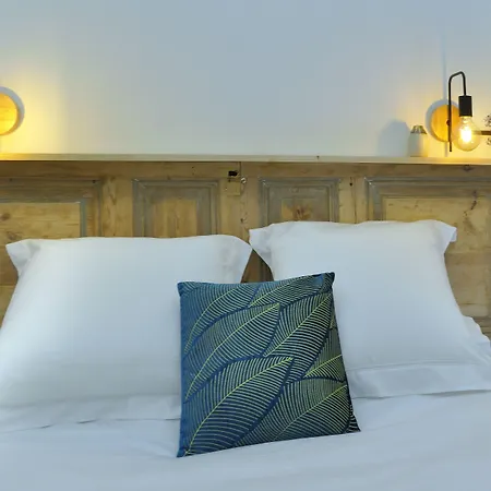 Hostal Girona-3