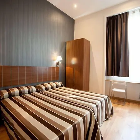Hostal Bcn 46-3